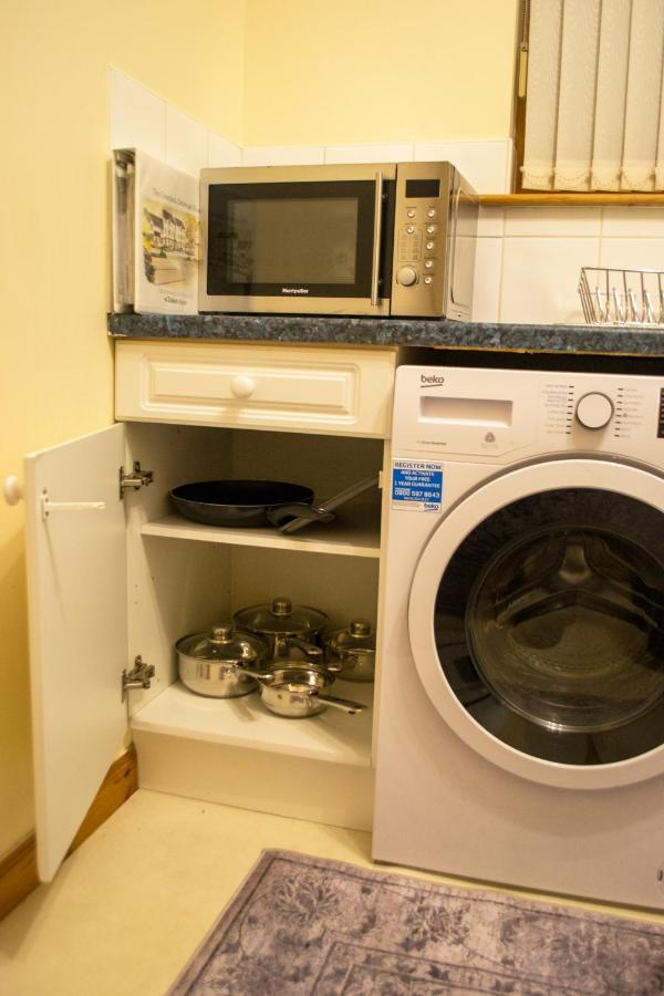 Superb 2 Bedroom Flat - Refurbished Dec 2024 อินเวอร์เนส ภายนอก รูปภาพ
